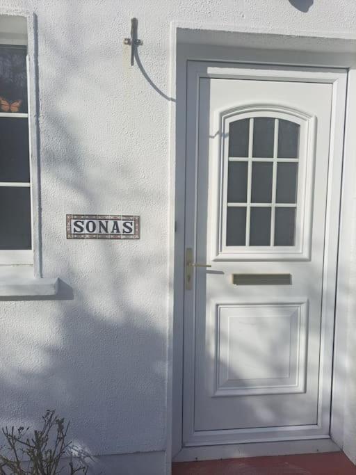 Sonas Seaside Apartment Galway Exteriör bild